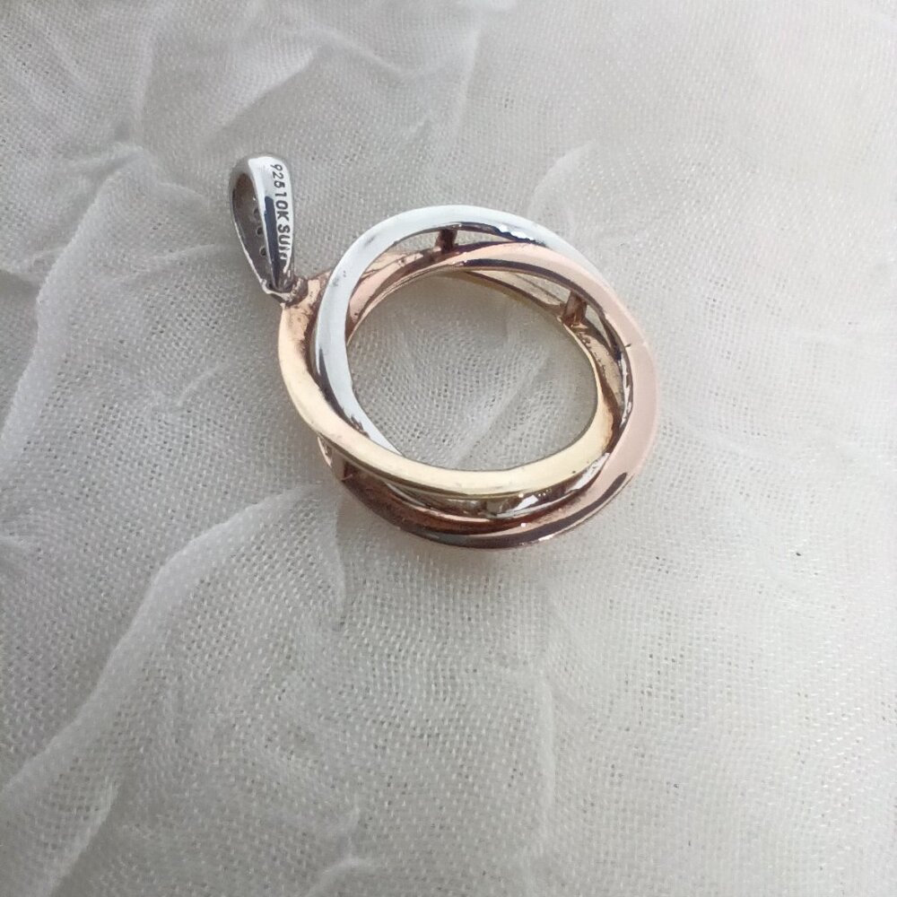10K Tri Color Gold 4 Diamonds Trinity Style Circle Pendant - Picture 8 of 12